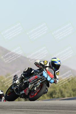 media/Dec-01-2025-Moto Forza (Mon) [[2daa91e15f]]/2-Intermediate Group/Session 2 Turn 9 Entry/